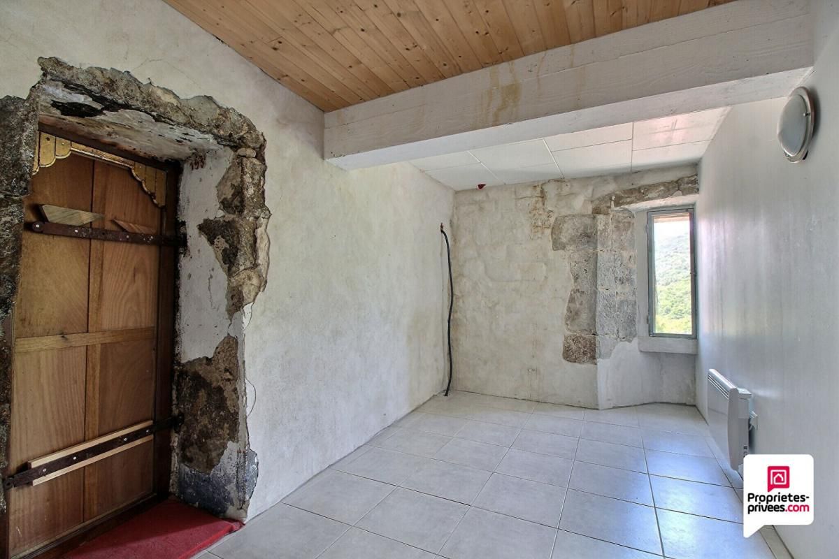 SAINT-PIERRE-DE-COLOMBIER Maison de hameau Saint Pierre De Colombier 91 m2 3