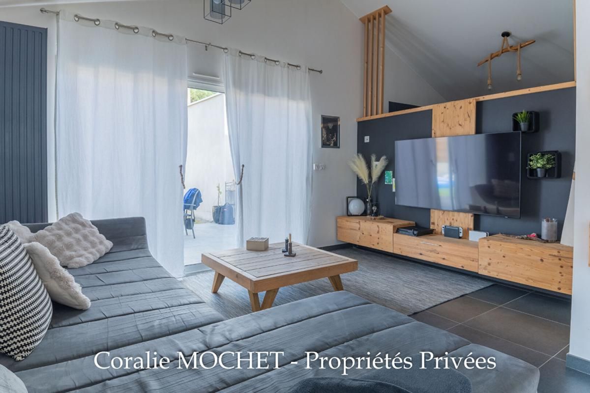 SAINT-PHILBERT-DE-GRAND-LIEU Grande Maison -154 M2 -à Saint-Philbert-de-Grand-Lieu 2