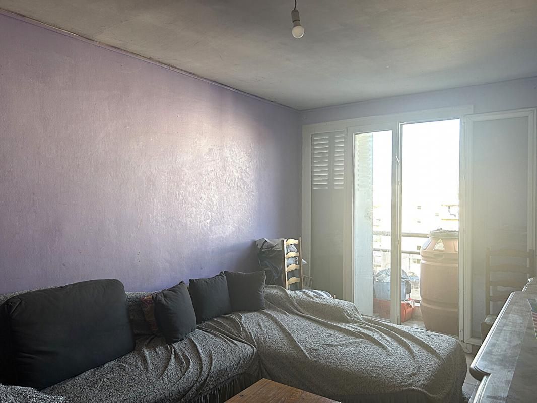 MARSEILLE-3E-ARRONDISSEMENT Appartement Marseille 4 pièce(s) 65 m2 2