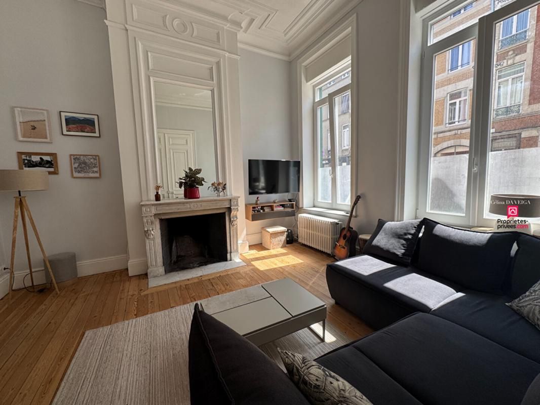 Appartement lumineux,  2 chambres+ un dressing,  secteur Hypercentre Palais des Beaux-Arts