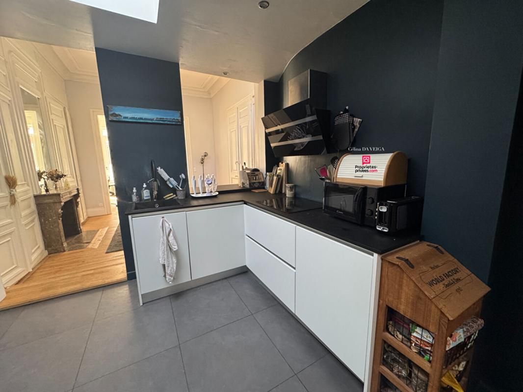 LILLE Appartement lumineux,  2 chambres+ un dressing,  secteur Hypercentre Palais des Beaux-Arts 4