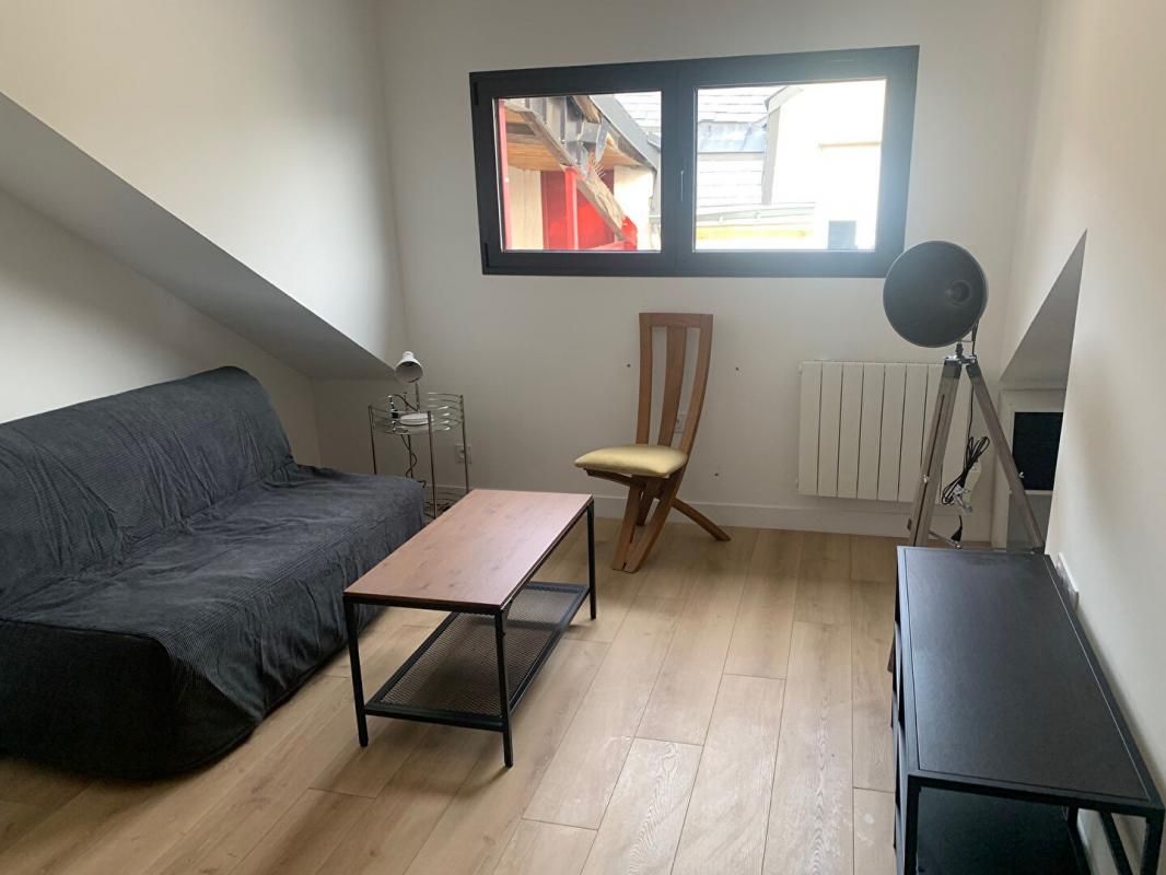 NANTES Studio centre ville quartier CHU 2