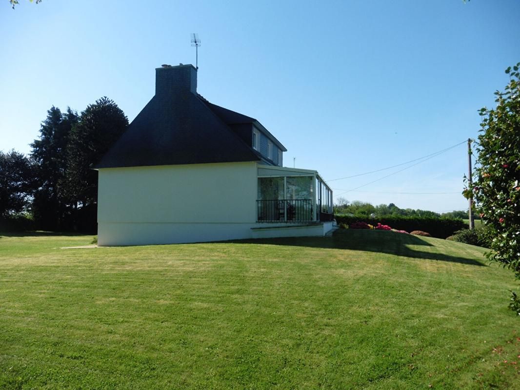 MELLAC Maison avec hangar Mellac 6 pièces 142 m2 et 3757 m² de terrain 3