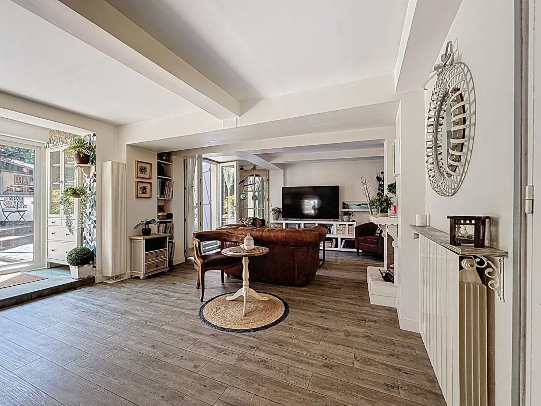 VILLEJUIF Maison Villejuif 5 pièce(s) 120 m2 4