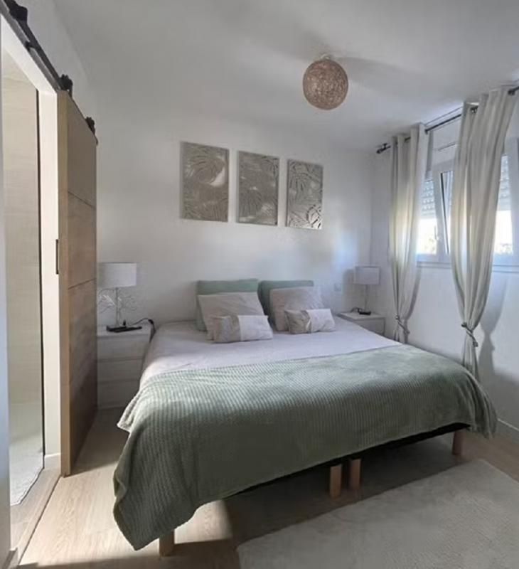 LA PLAINE-SUR-MER Maison contemporaine proche littoral 4