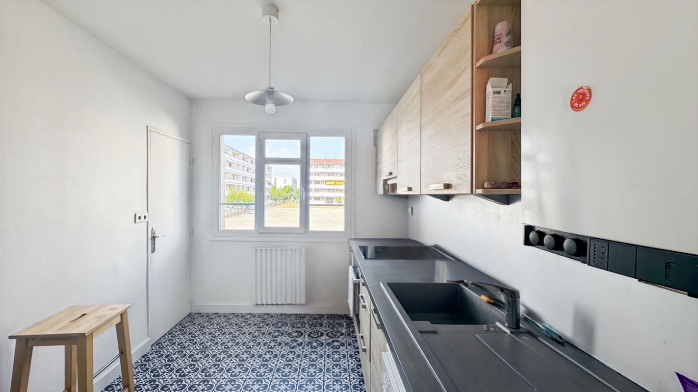 BAYONNE Appartement T3 Marracq avec cave et parking sans vis à vis 4