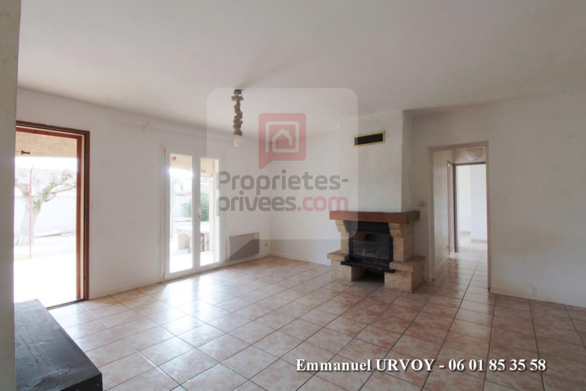 GRAVESON GRAVESON 13690 - Maison de plain-pied T4  sur terrain de près de 1300 m² avec piscine 4