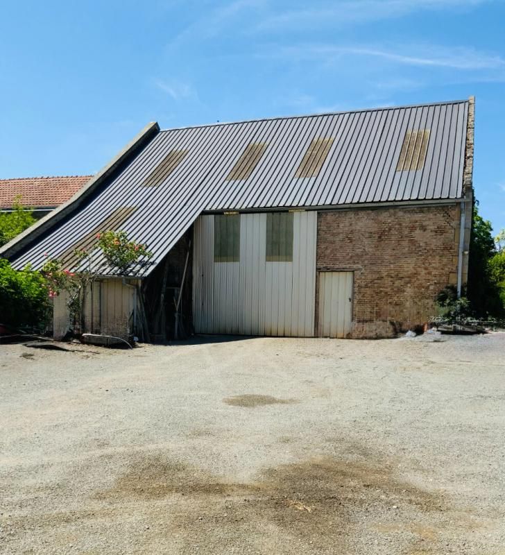 SEUIL Maison Seuil 8 pièce(s) 210 m2 environ + hangar 276 m2 4