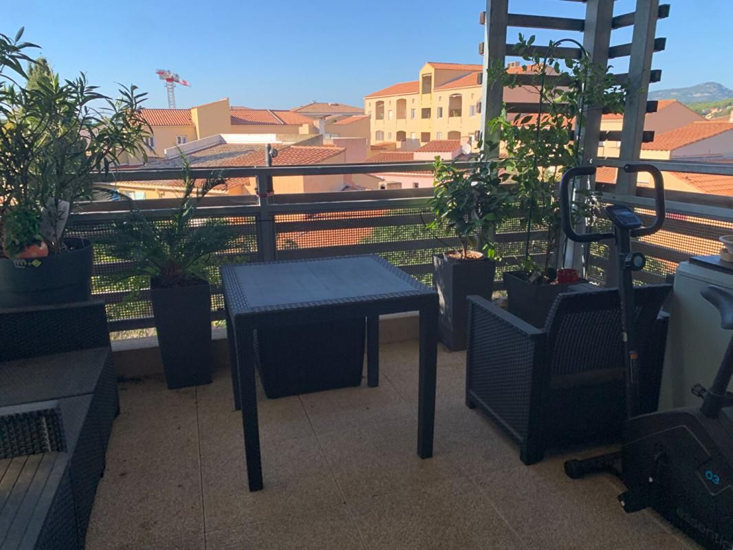 SIX-FOURS-LES-PLAGES Appartement 3 pièce(s) 56.65 m2 1