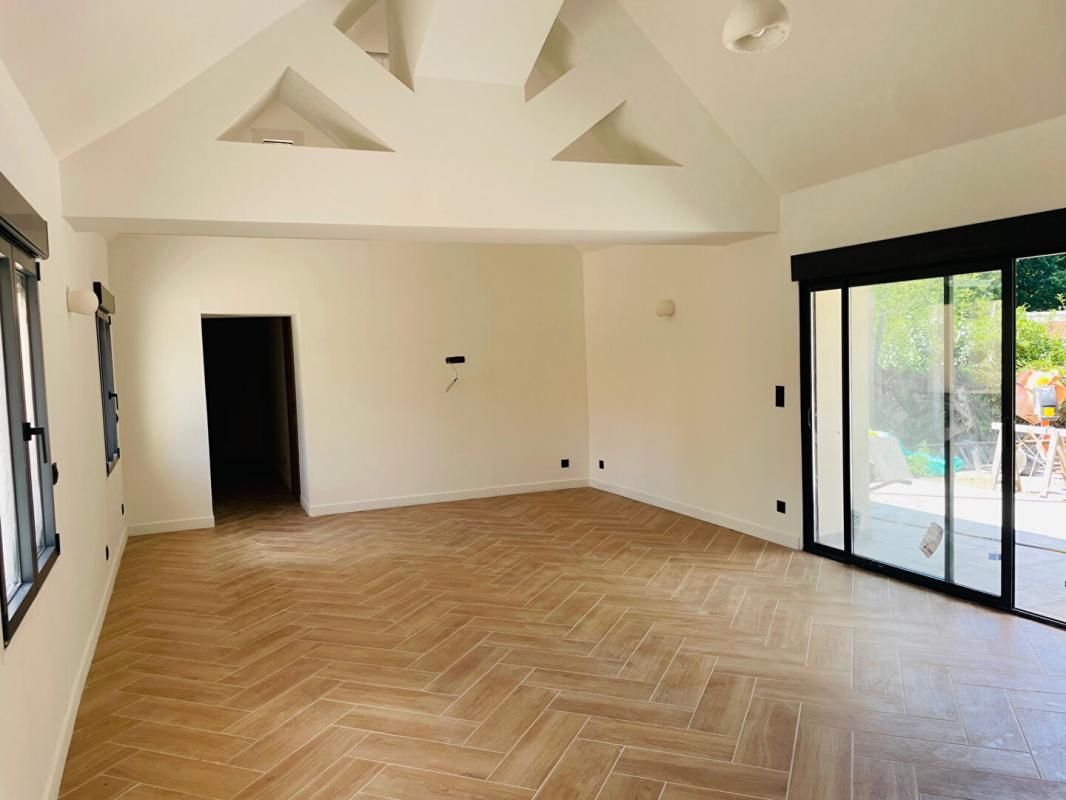 SAINTE-GEMME-MORONVAL Maison NEUVE Sainte Gemme Moronval 4 pièce(s) 130 m2, Plain pied, jardin 2