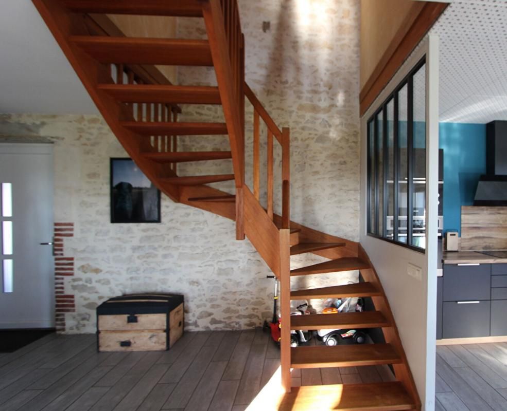 LA CHATAIGNERAIE Maison Saint Sulpice En Pareds 4 pièce(s) 119 m2 4