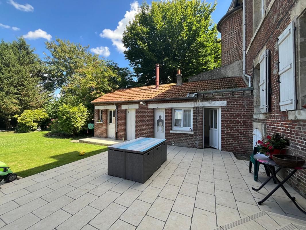 NOYON Maison : 6 pièce(s) 155 m2 - Jardin et Terrasse 2