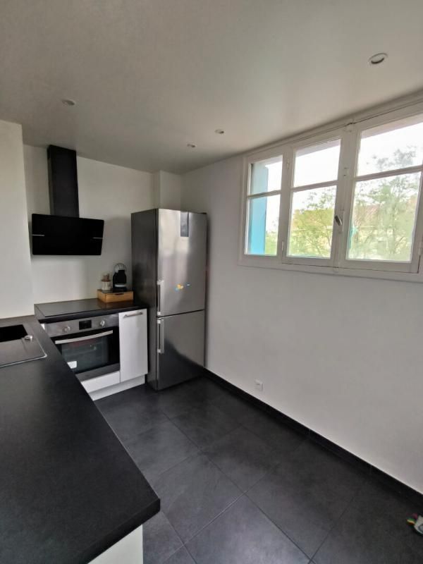 MARSEILLE-15E-ARRONDISSEMENT Appartement Marseille 4 pièce(s) 66.90 m2 3