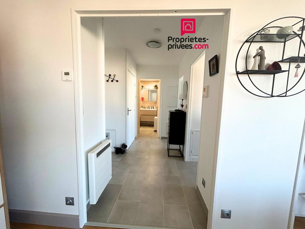 VILLEURBANNE Un petit bijou à découvrir - Dernier étage - Villeurbanne - 53 m² 3