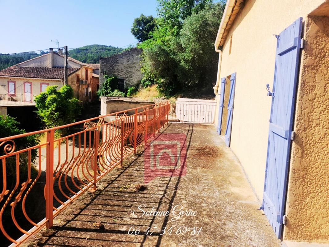ROQUEBRUN Maison T4 + combles 3