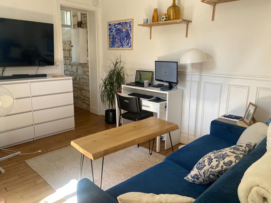 PARIS-17E-ARRONDISSEMENT T2 lumineux au calme ? Quartier Batignolles / Légendre ? 32 m² 2