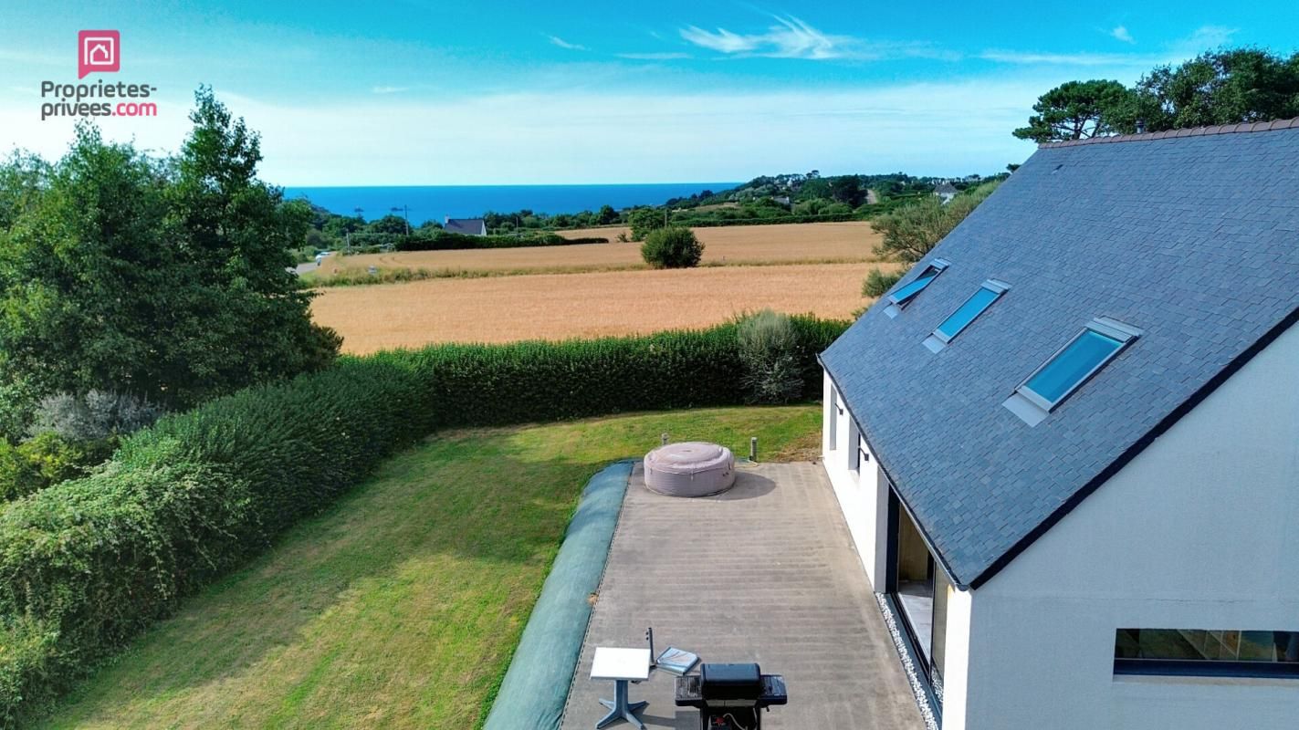 MORLAIX Maison PLOUGASNOU 138m², vue mer  et plage à pied 2