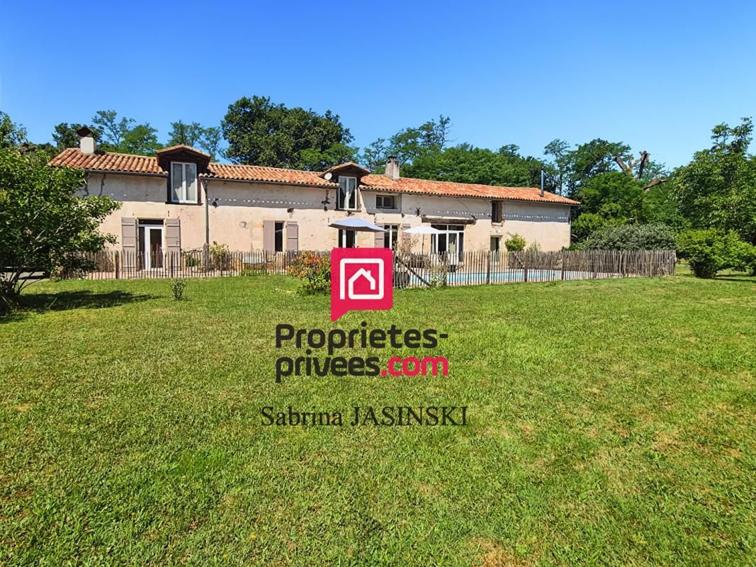 CAPTIEUX Longère de charme en pierre de 260 m2 sur terrain clos et boisé de 13 700 m², avec piscine et dépendances 2
