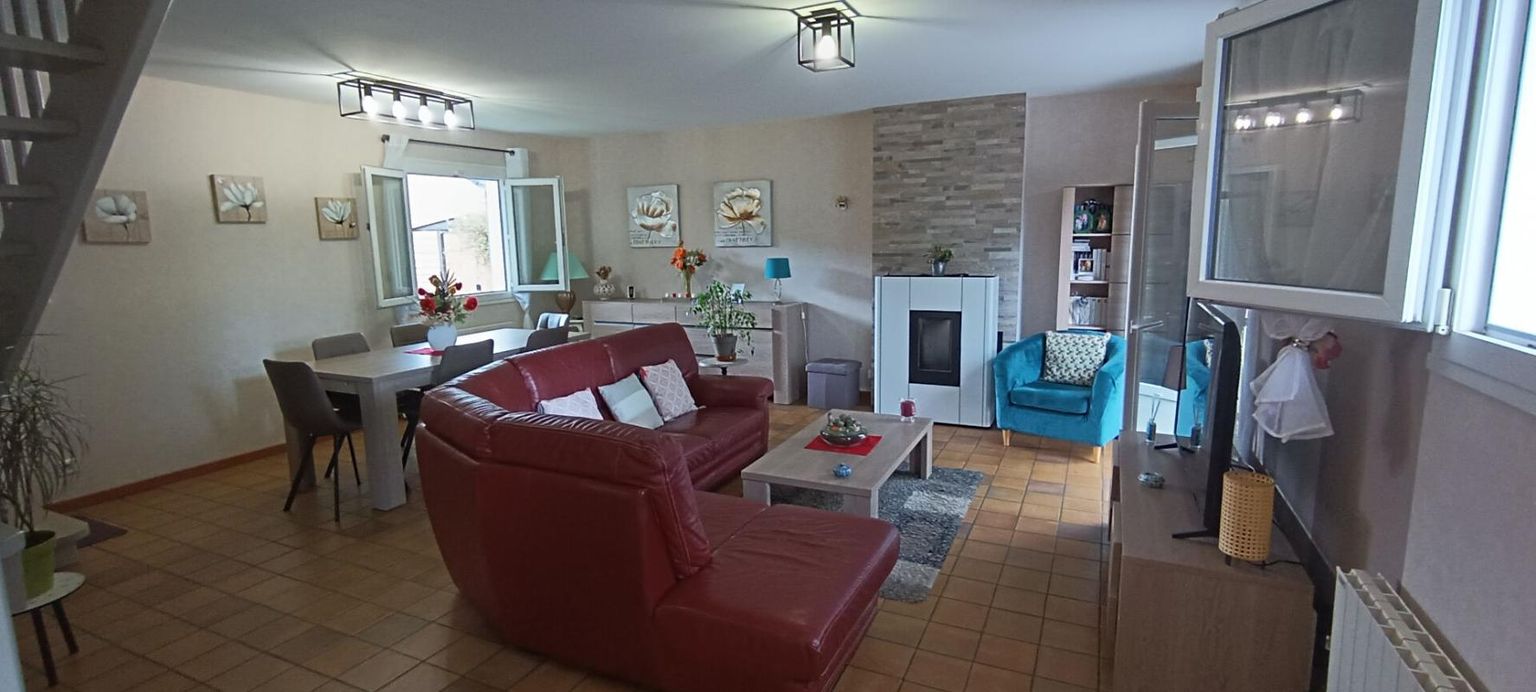 MAGNY-COURS MAGNY-COURS - MAISON 110 M2 + GARAGE DOUBLE + TERRAIN 2300 M2 4