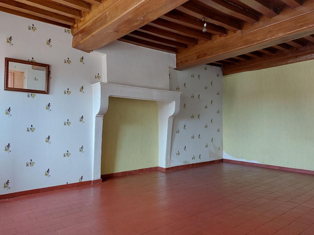 MARLY-SUR-ARROUX Maison Marly Sur Arroux 5 pièce(s) 123 m2 1