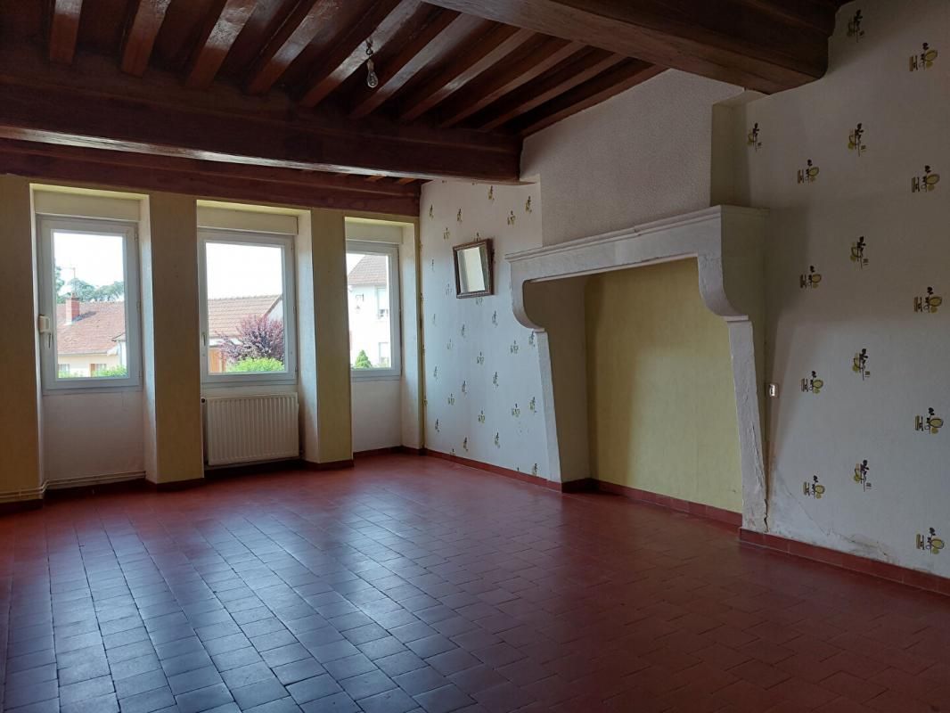 MARLY-SUR-ARROUX Maison Marly Sur Arroux 5 pièce(s) 123 m2 3