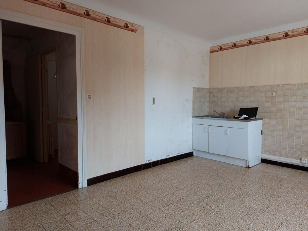 MARLY-SUR-ARROUX Maison Marly Sur Arroux 5 pièce(s) 123 m2 4