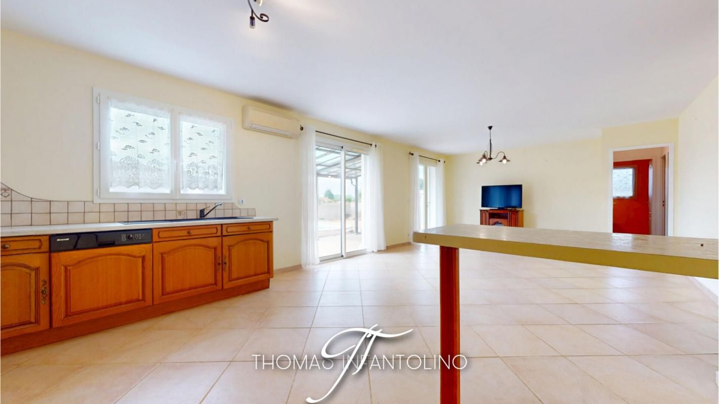 VILLEGLY EN EXCLUSIVITE - PLAIN PIED - 3 FACES - PISCINE - GARAGE - CLIMATISATION 3
