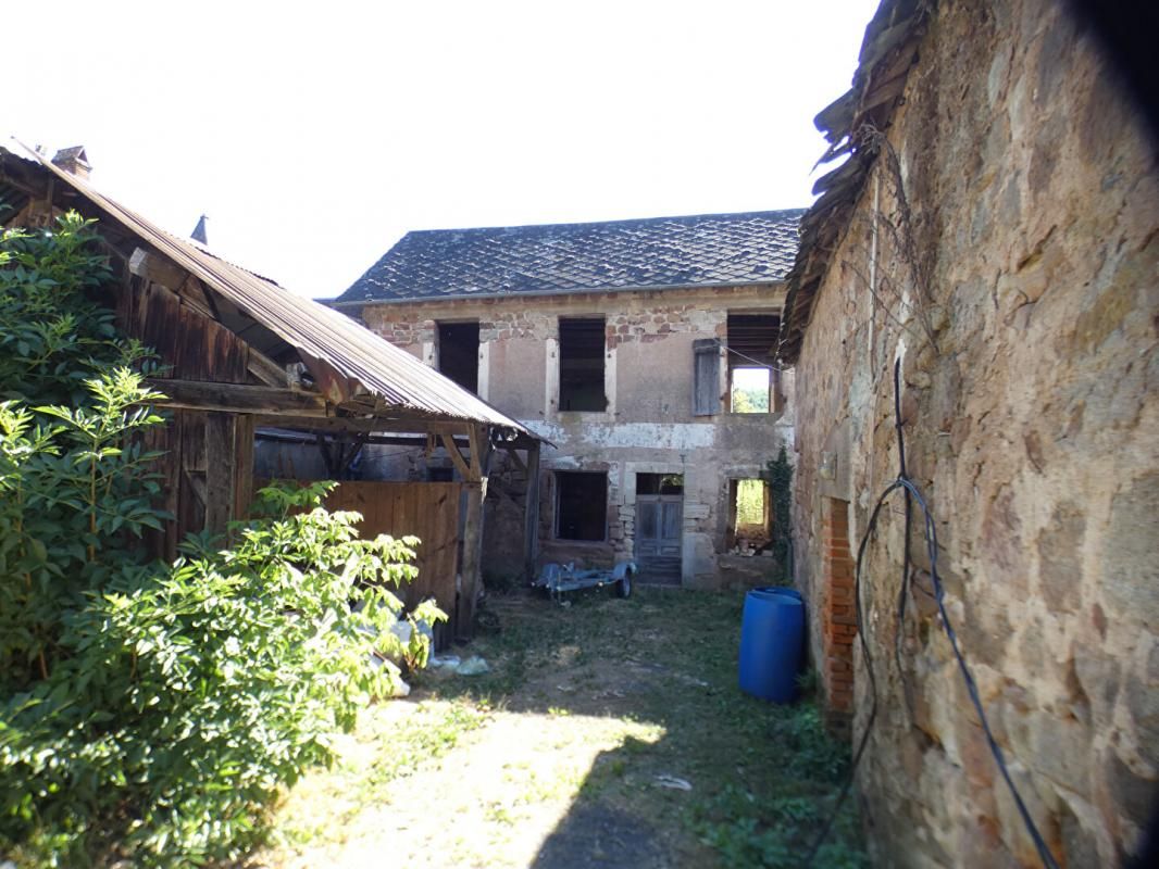 VILLAC Maison avec ancien four à pain Villac 4 pièces 230 m2 3