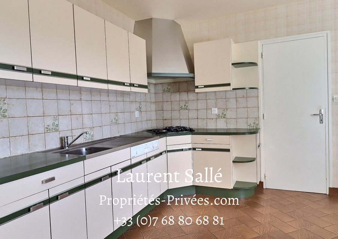 QUESTEMBERT Maison familiale: 6 pièce(s) 130 m2 4