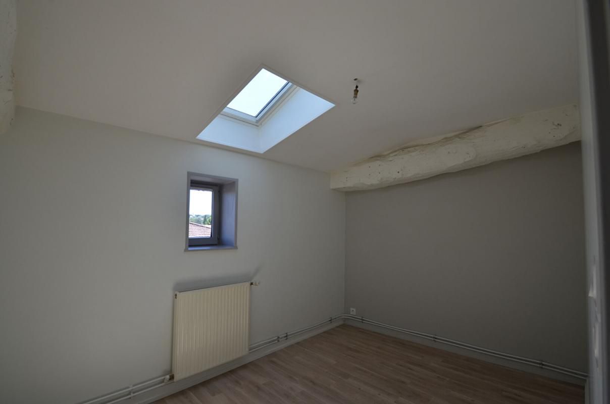 LENTILLY Plein Coeur de Lentilly - Idéal 1er achat ou investisseur ! 3