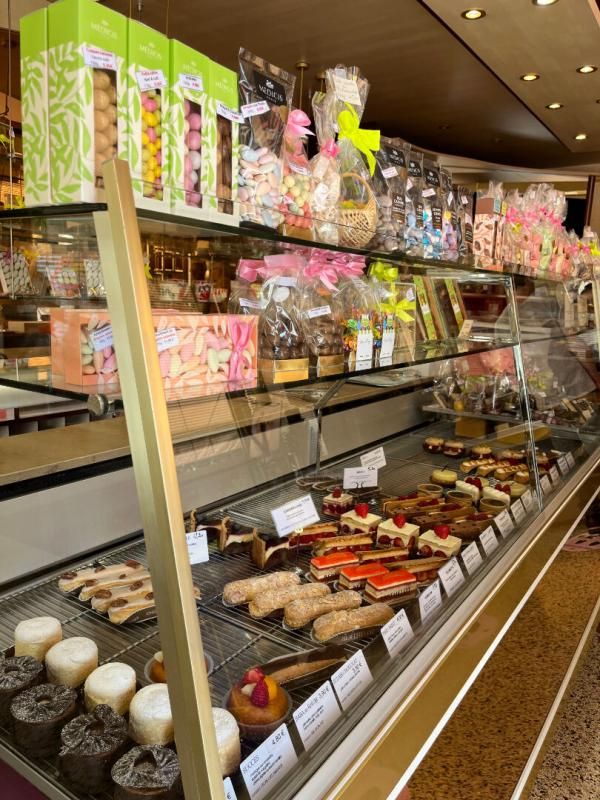COMPIEGNE SECTEUR COMPIEGNE -  Pâtisserie,  Chocolaterie, Glacier avec logement 2