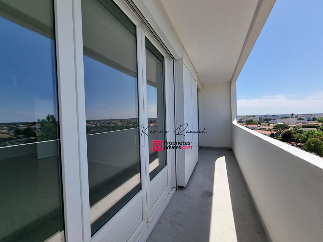 LA ROCHE-SUR-YON Appartement La Roche Sur Yon 2 pièce(s) 59 m2 1