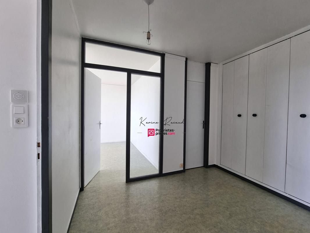 LA ROCHE-SUR-YON Appartement La Roche Sur Yon 2 pièce(s) 59 m2 2