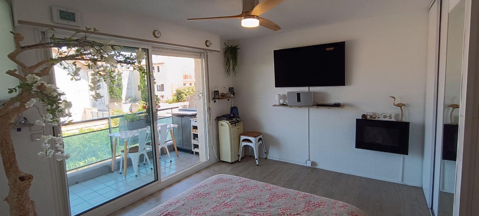 SAINT-GEORGES-DE-DIDONNE Appartement  Studio Centre ville 1 pièce(s) 1