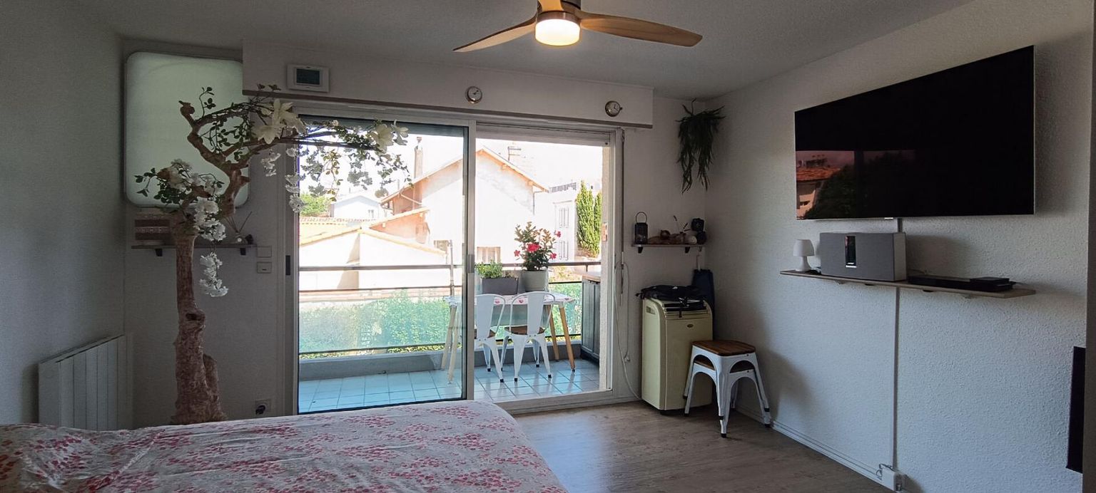 SAINT-GEORGES-DE-DIDONNE Appartement  Studio Centre ville 1 pièce(s) 2