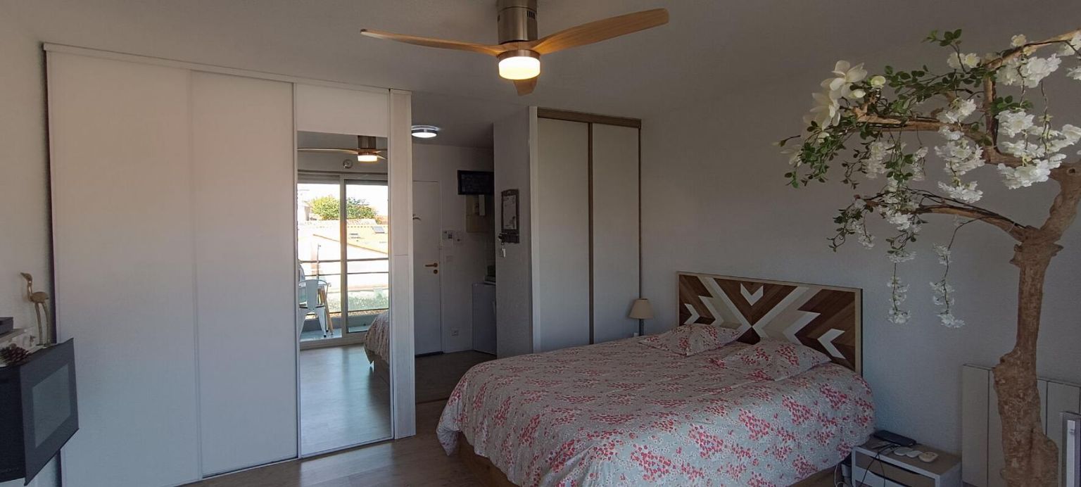 SAINT-GEORGES-DE-DIDONNE Appartement  Studio Centre ville 1 pièce(s) 4
