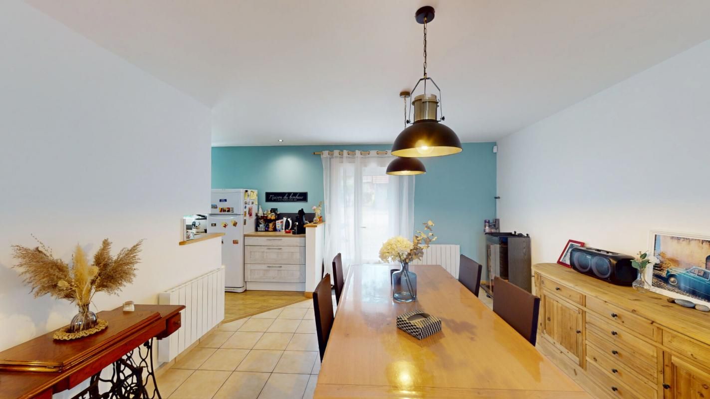 SAINT-HILAIRE-DE-COURT Maison Saint Hilaire De Court 4 pièce(s) 88 m2 3