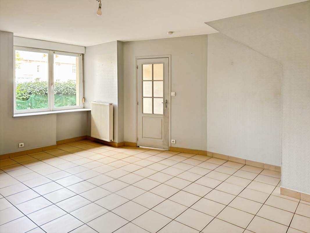 SABLE-SUR-SARTHE Maison Sable Sur Sarthe 5 pièce(s) 69 m2 2