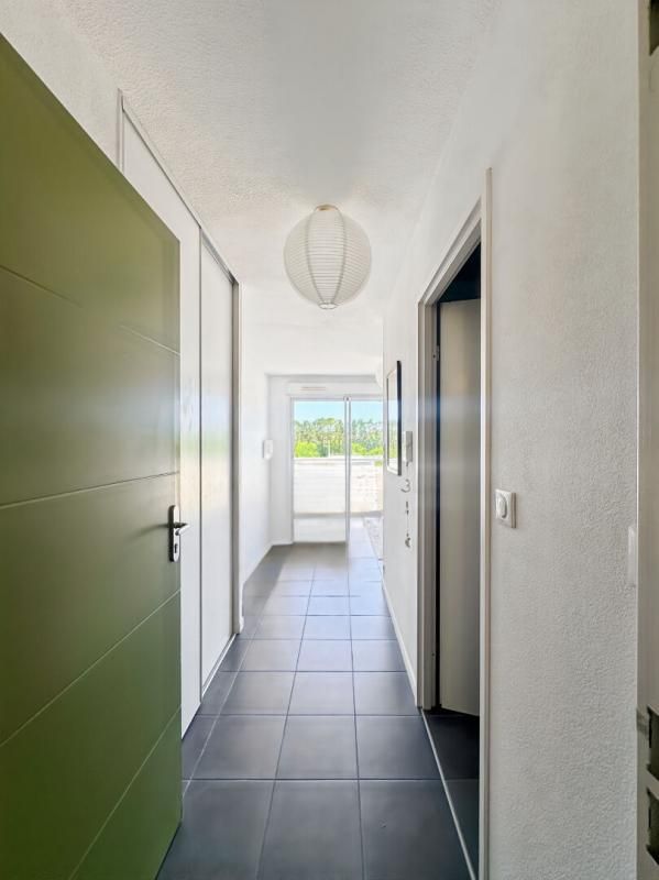 BAYONNE Appartement Bayonne Conservatoire 1 pièce(s) 22.88 m2 + cave + parking sous sol 4