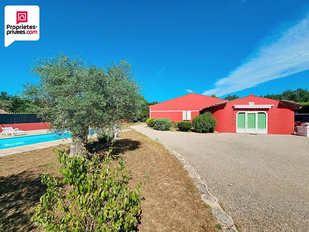 SAINT-CEZAIRE-SUR-SIAGNE VILLA DE PLAIN PIED D'environ162 m2 avec PISCINE ET TERRAIN PLAT ET CLOS 2