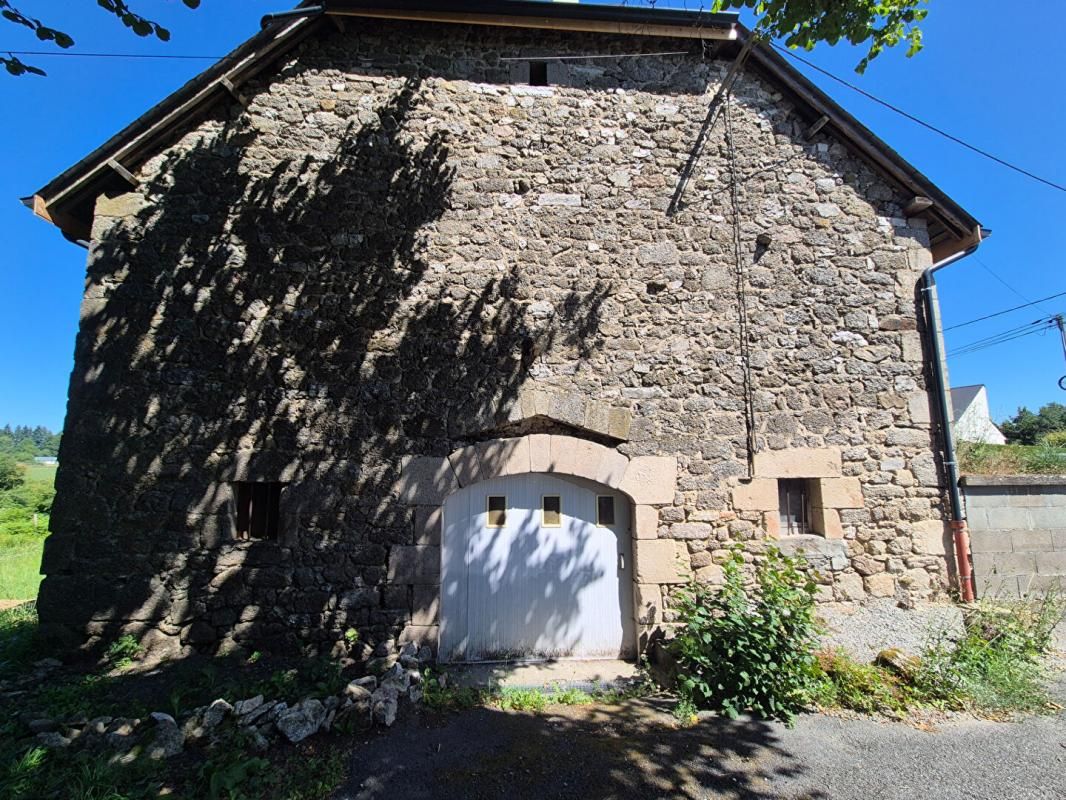ROSIERS-D'EGLETONS Maison Rosiers D Egletons 1 pièce(s) 204 m2 4