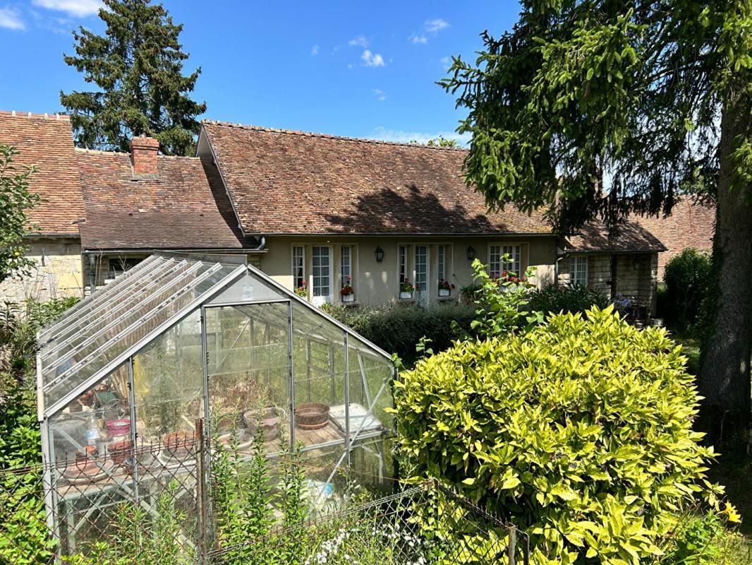 LE PERCHAY CHARMANTE MAISON ANCIENNE A RAFFRAICHIR AVEC BEAUCOUP DE POSSIBILITES ! 4