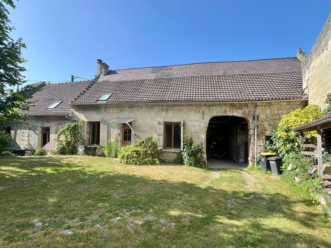 ATTICHY Maison Longère de 7 pièce(s) 198 m2 et Terrain 868 m² + Dépendances 2