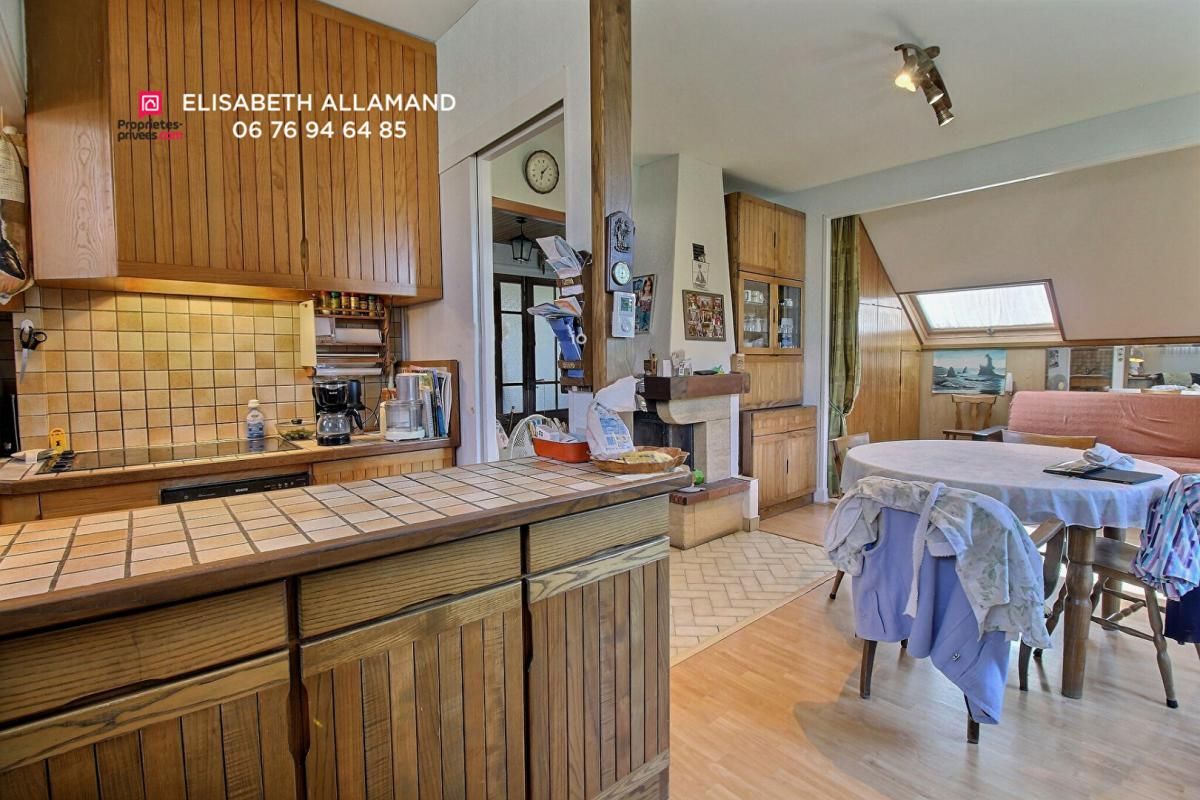 CHAMBERY Maison 6 pièces près de 150m2 sur 378m2 de terrain 3