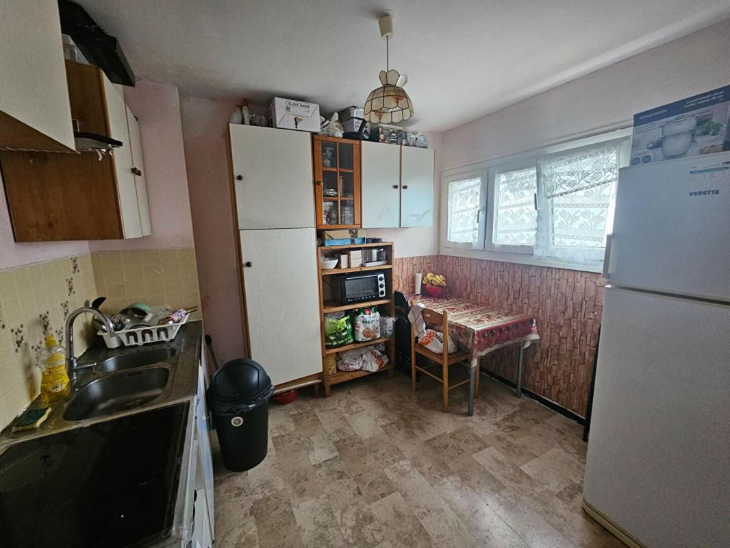 VILLIERS-LE-BEL Appartement  2 pièces situé à Villiers-Le-Bel residence Carnot 2