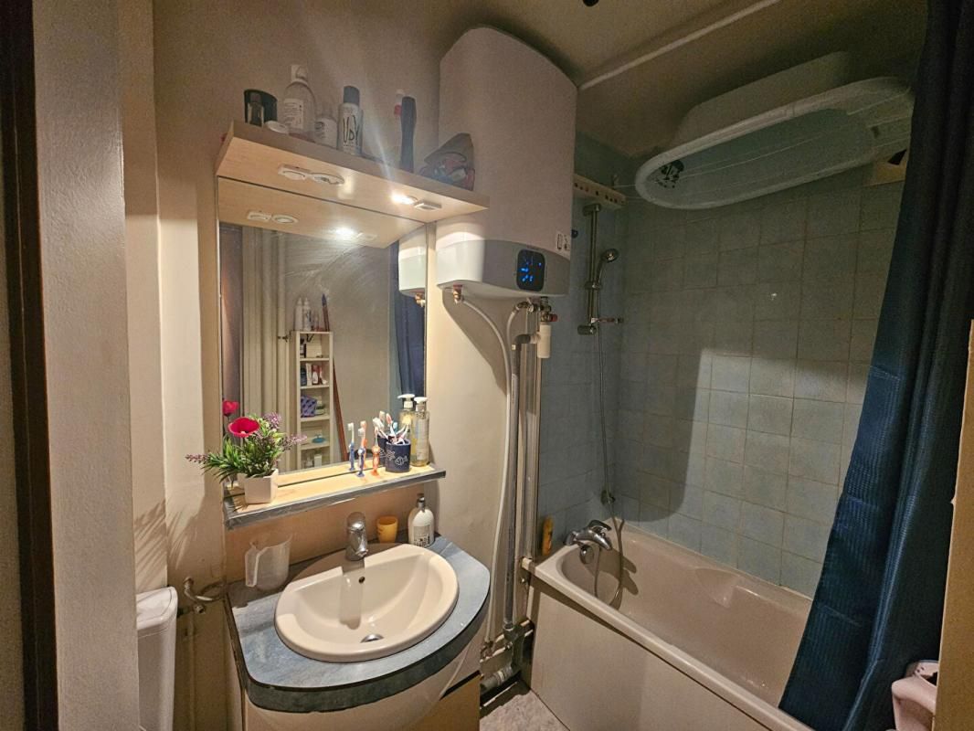 VILLIERS-LE-BEL Appartement  2 pièces situé à Villiers-Le-Bel residence Carnot 3