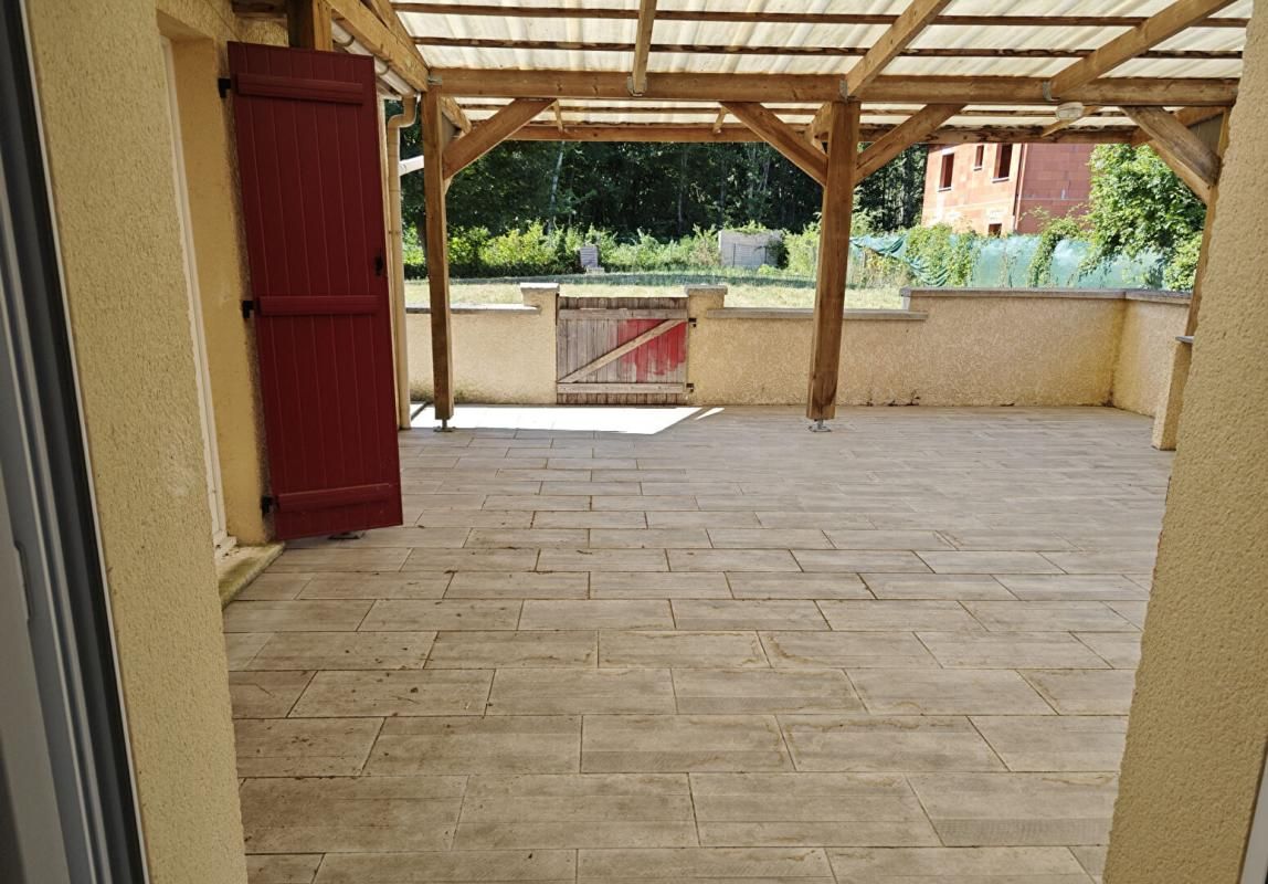 GUIGNES Maison Guignes 7 pièce(s) 156 m2 - 5 chambres 2