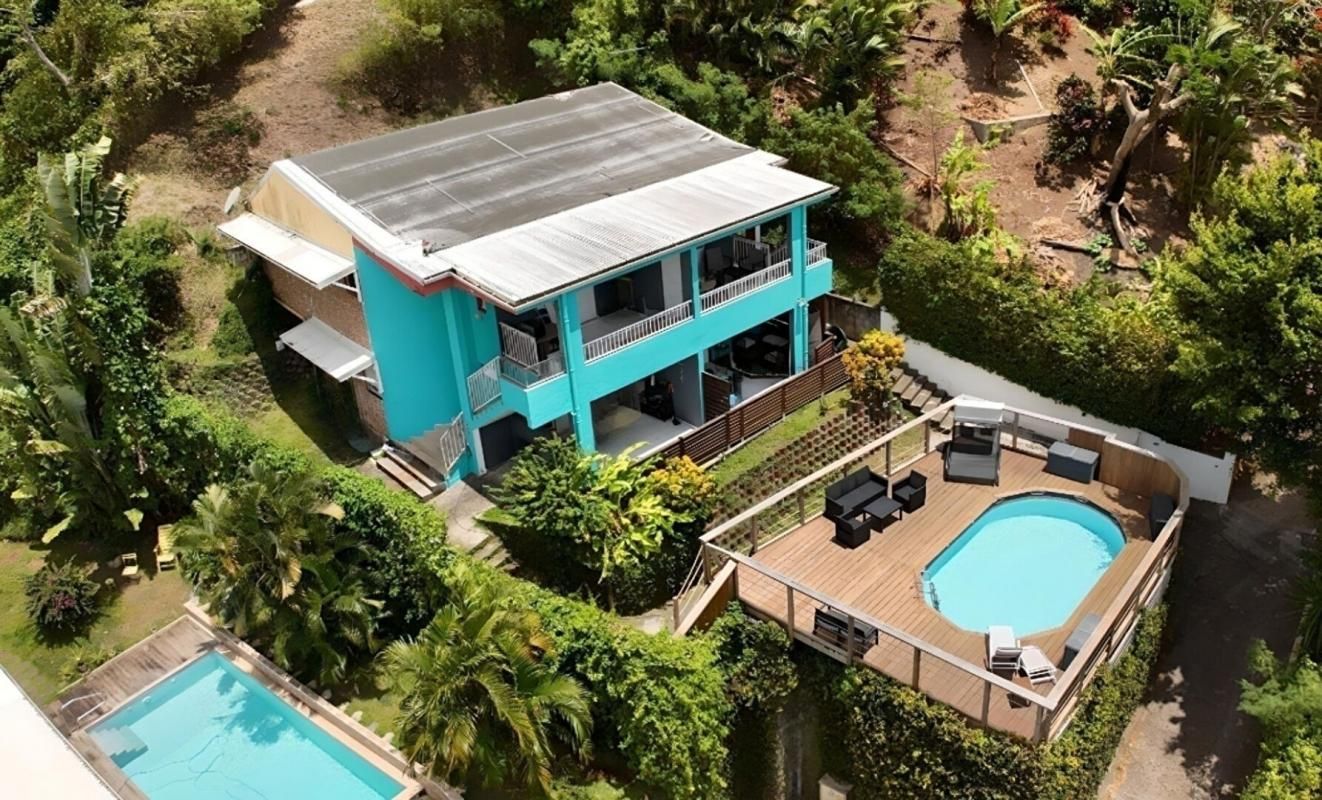 LES TROIS-ILETS Immeuble F10 aux Trois-Îlets de 227m2 -Vue Mer Panoramique et Piscine 1