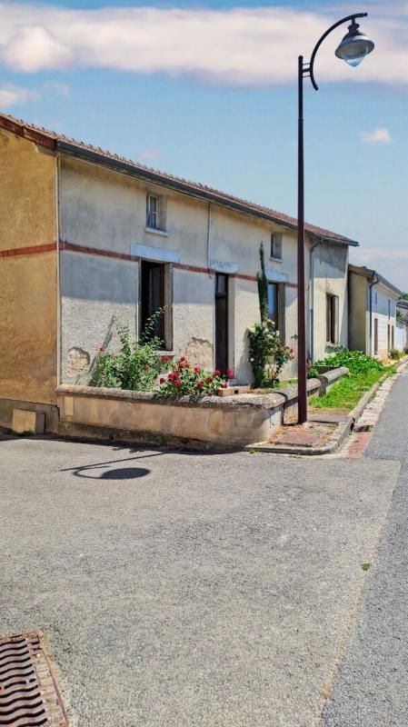 NUISEMENT-SUR-COOLE Maison de campagne à rénover 7 pièce(s) 160 m2 2
