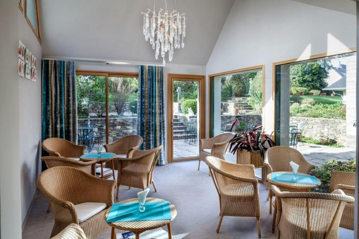 PERROS-GUIREC SECTEUR LANNION - MURS COMMERCIAUX RESTAURANT LIBRES 3